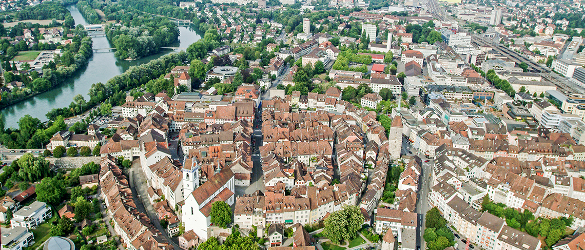 Hintergrundbild - Aarau Altstadt Luftaufnahme